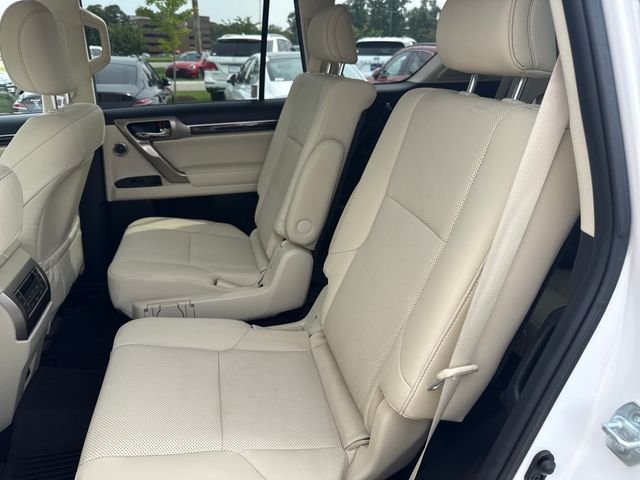 Used 2021 White Lexus 460 image 14