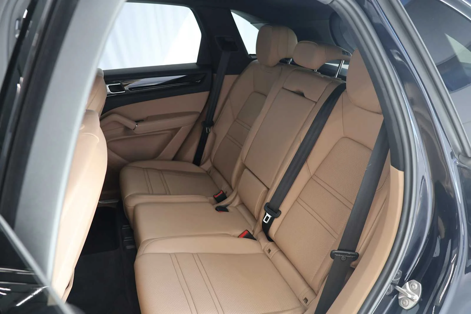 Used 2020 BLACK Porsche  image 22
