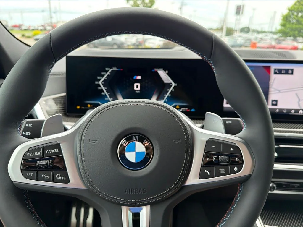 New 2027 Black Sapphire Metallic BMW M60i image 17