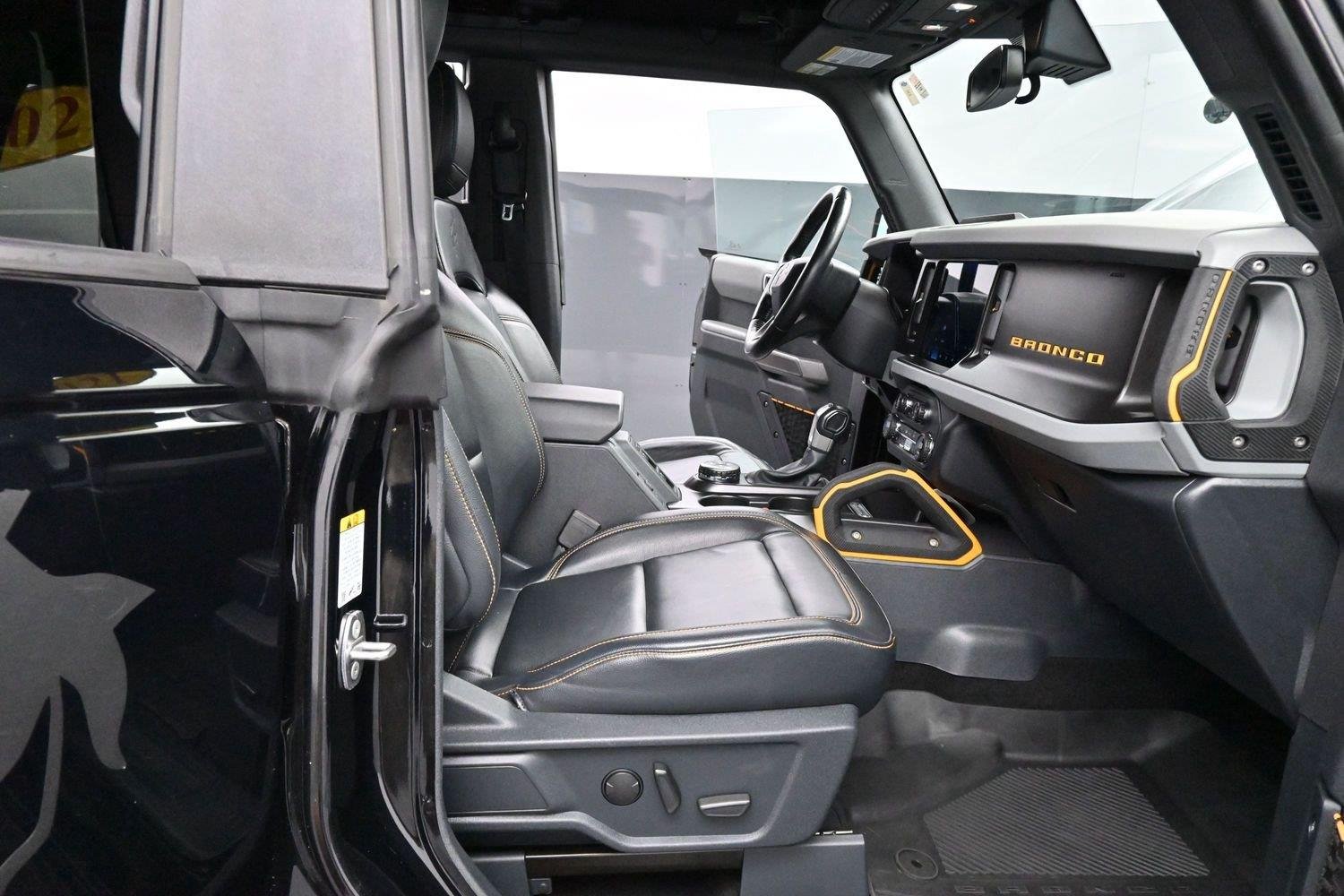Used 2021 Shadow Black Ford Badlands image 34