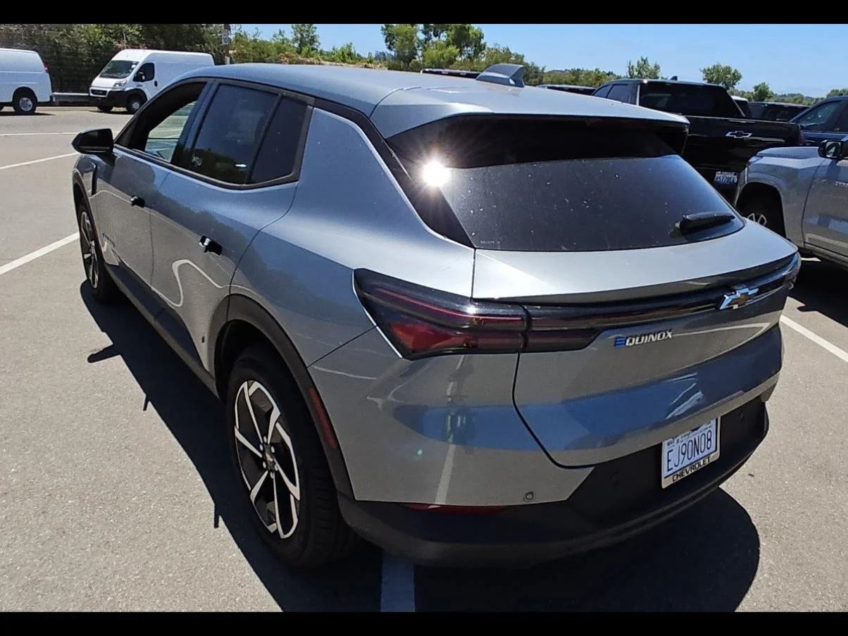 Used 2026 Sterling Gray Metallic Chevrolet LT image 7