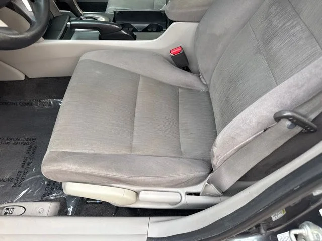 Used 2012 Silver Honda LX image 17