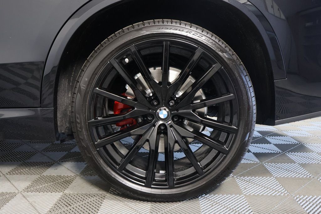 New 2026 Black Sapphire Metallic BMW M60i image 10