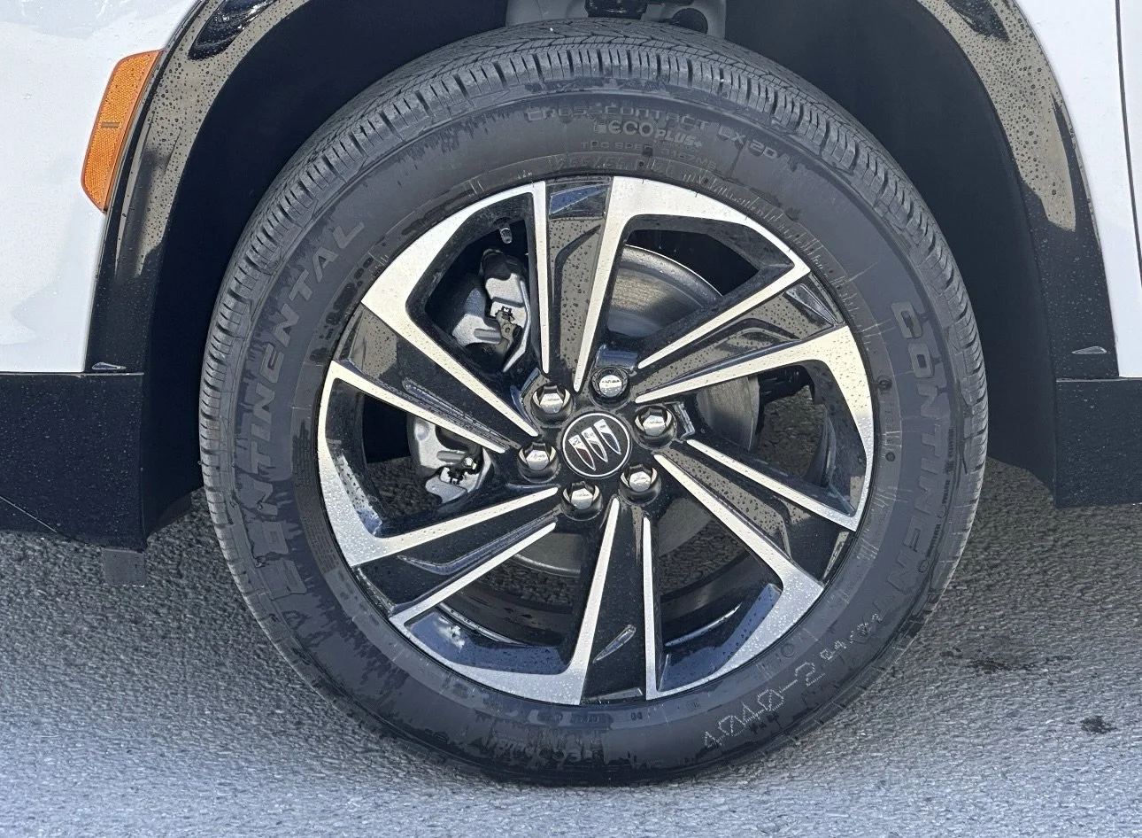 New 2026 Iridescent White Tricoat Buick Sport Touring image 6