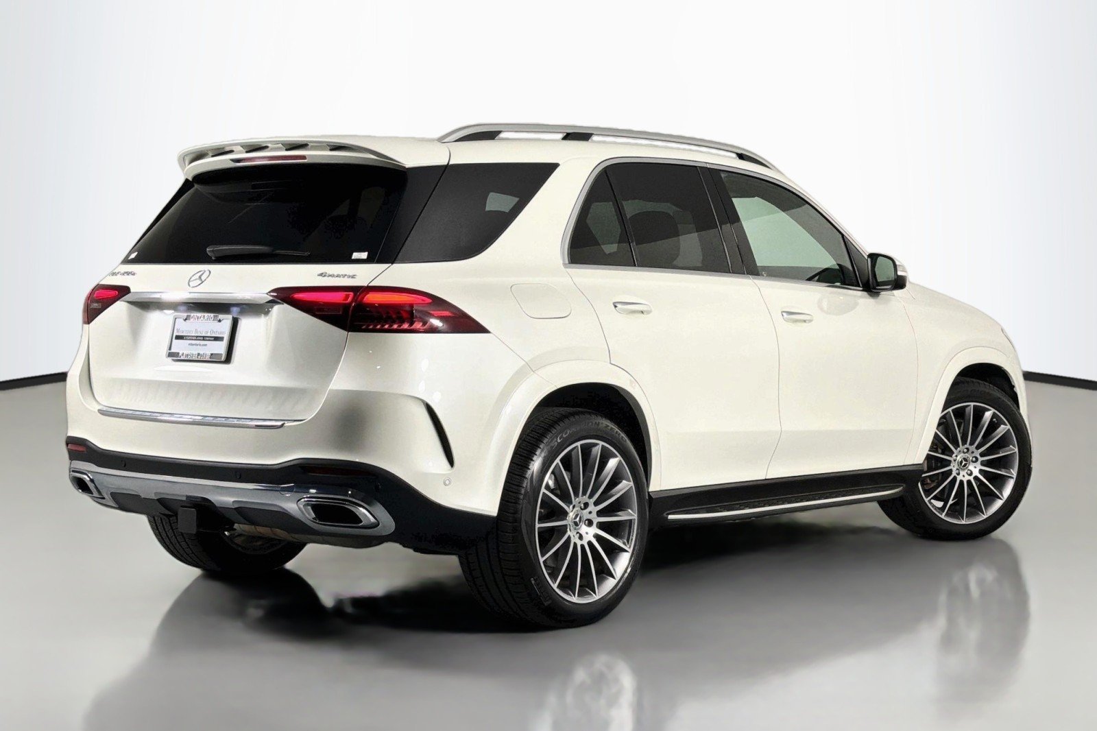 Certified Used 2024 MANUFAKTUR Diamond White Metallic Mercedes-Benz GLE 450e Plug-In Hybrid image 12