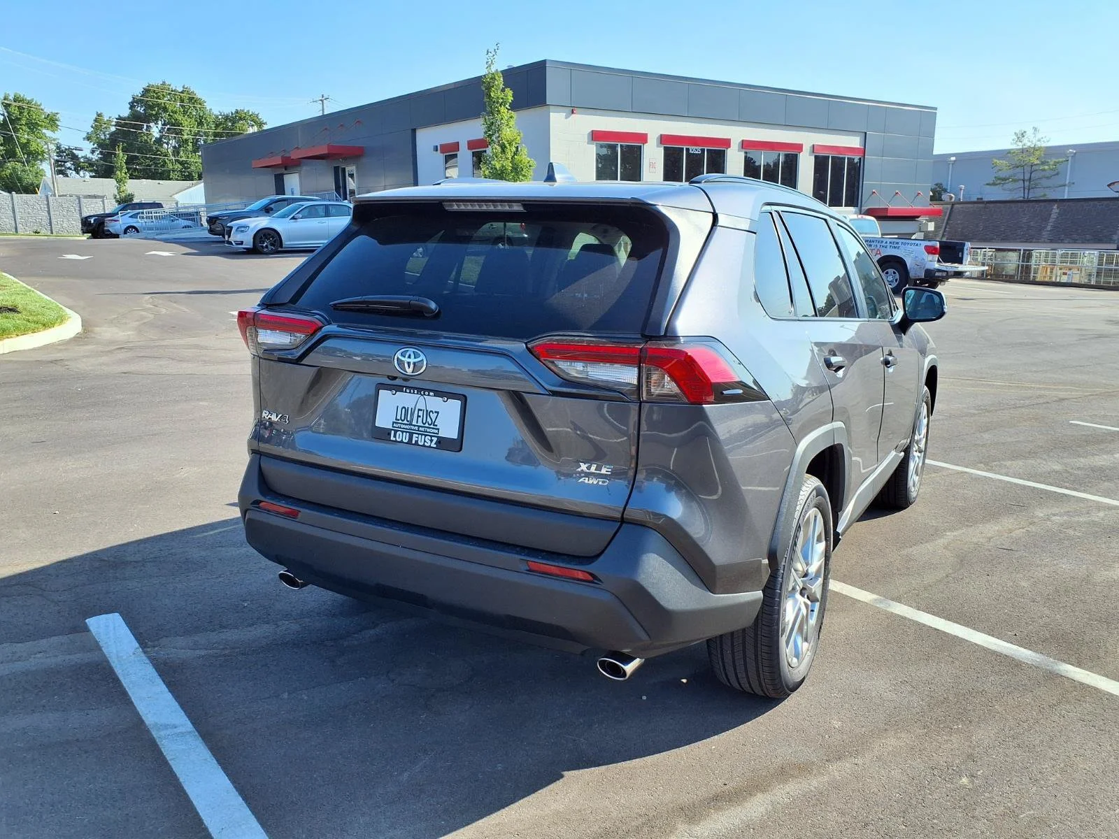 Certified Used 2025 Magnetic Gray Metallic Toyota XLE Premium image 4