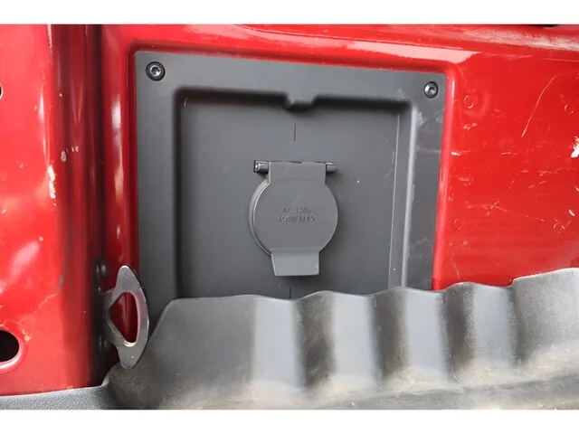 Used 2022 Red Metallic Ford Lariat image 18