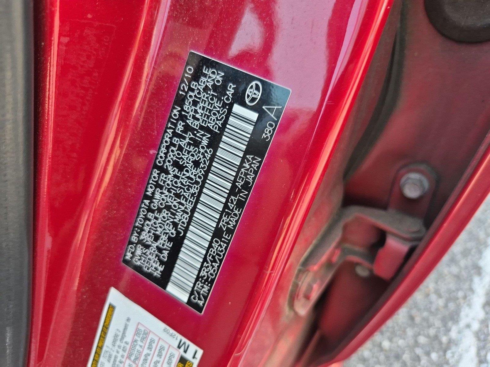 Used 2011 Barcelona Red Metallic Toyota LE image 34