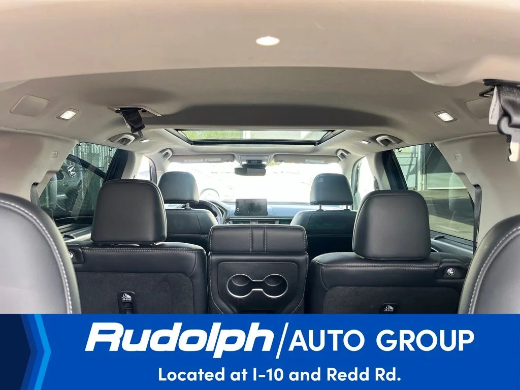 2023 Honda Pilot Touring - Photo 11