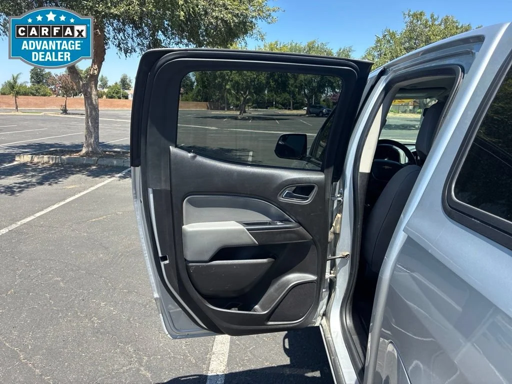 Used 2016 SILVER ICE METALLIC Chevrolet 2WD LT image 16