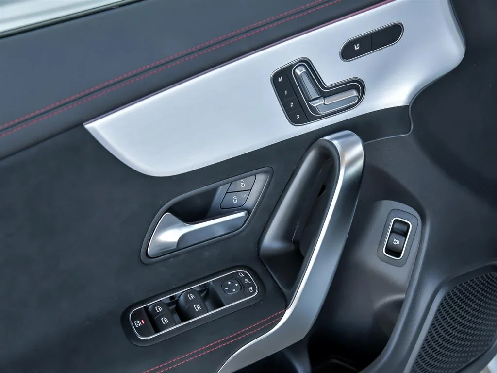 2025 Mercedes-Benz CLA CLA 250 - Photo 10