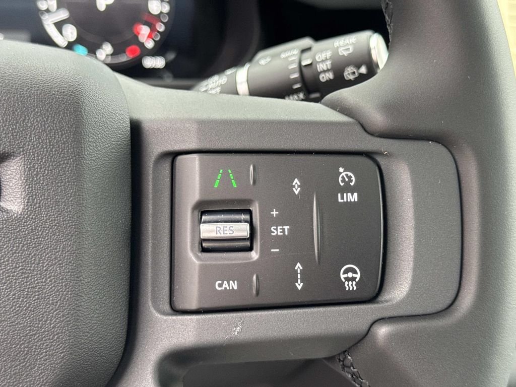 New 2026 Borasco Grey Land Rover X-Dynamic SE image 32