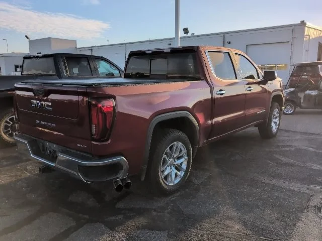 Used 2019 RED QUARTZ TINTCOAT GMC SLT image 2
