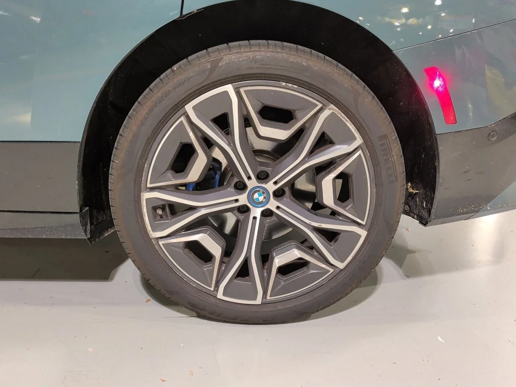 Used 2024 Blue BMW xDrive50 image 6