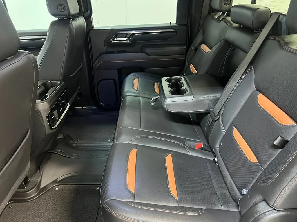 Used 2025 Onyx Black GMC AT4 image 30