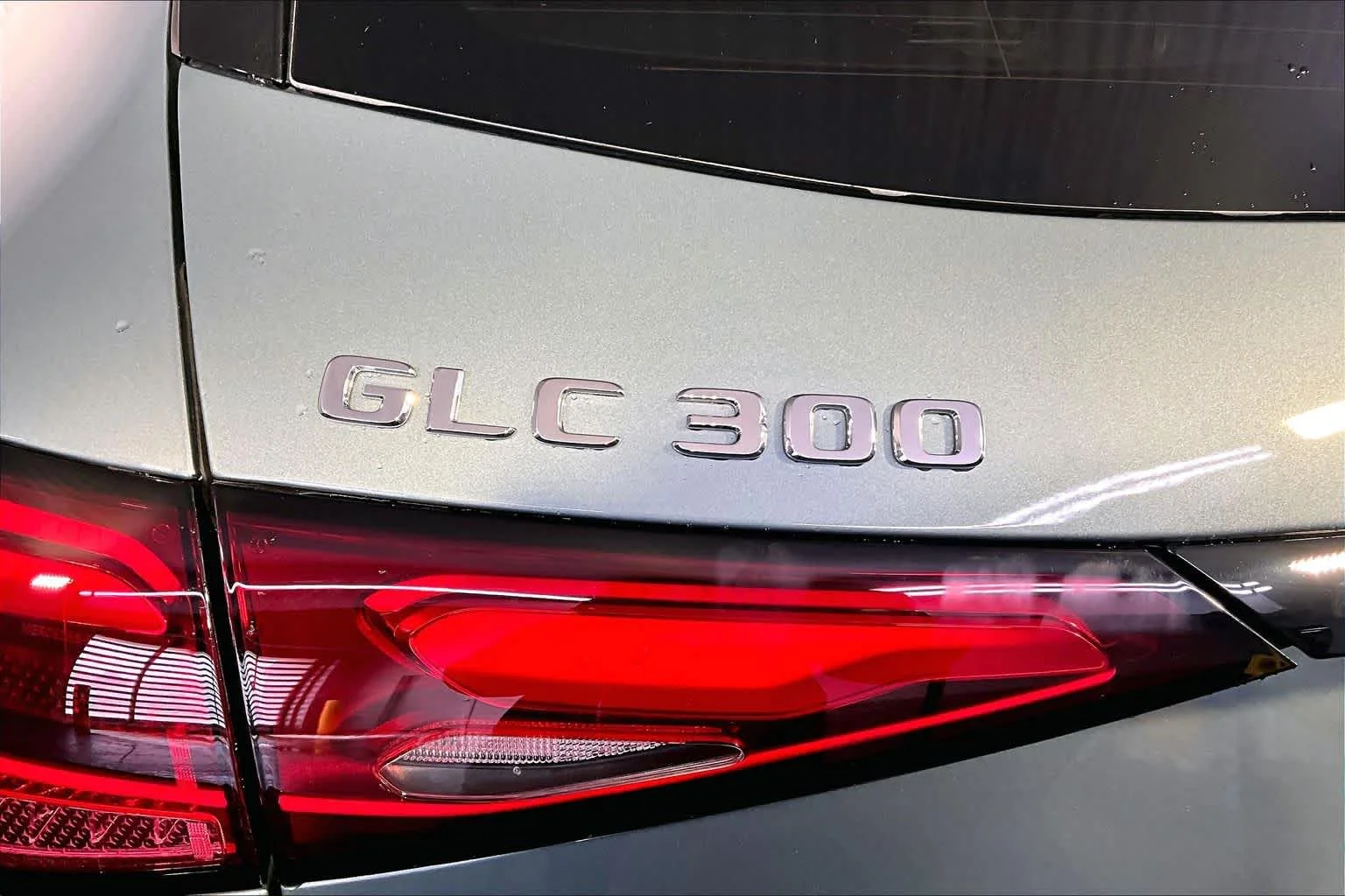 New 2026 Verde Silver Metallic Mercedes-Benz GLC 300 image 6