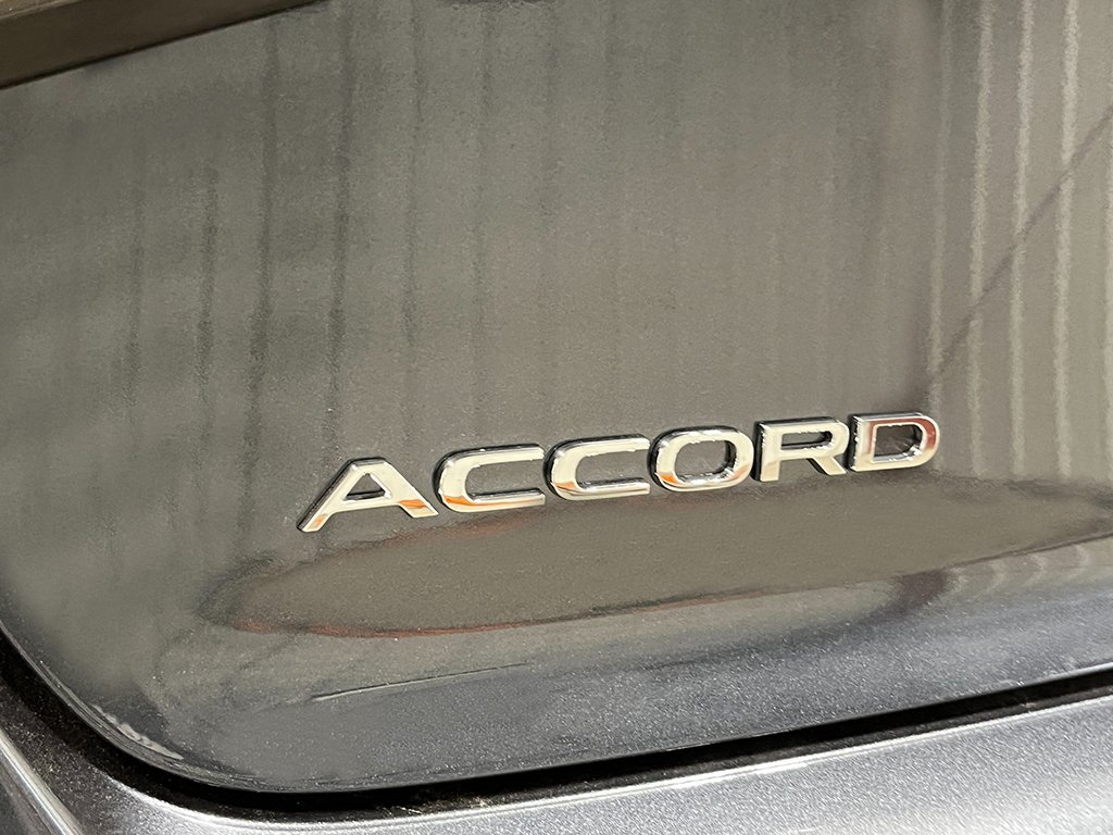 New 2026 Meteorite Gray Metallic Honda SE image 6