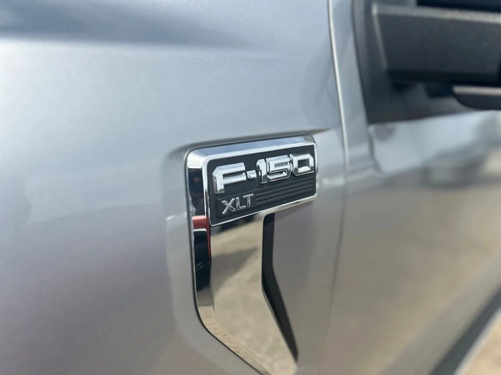 Used 2022 Silver Ford XLT image 36