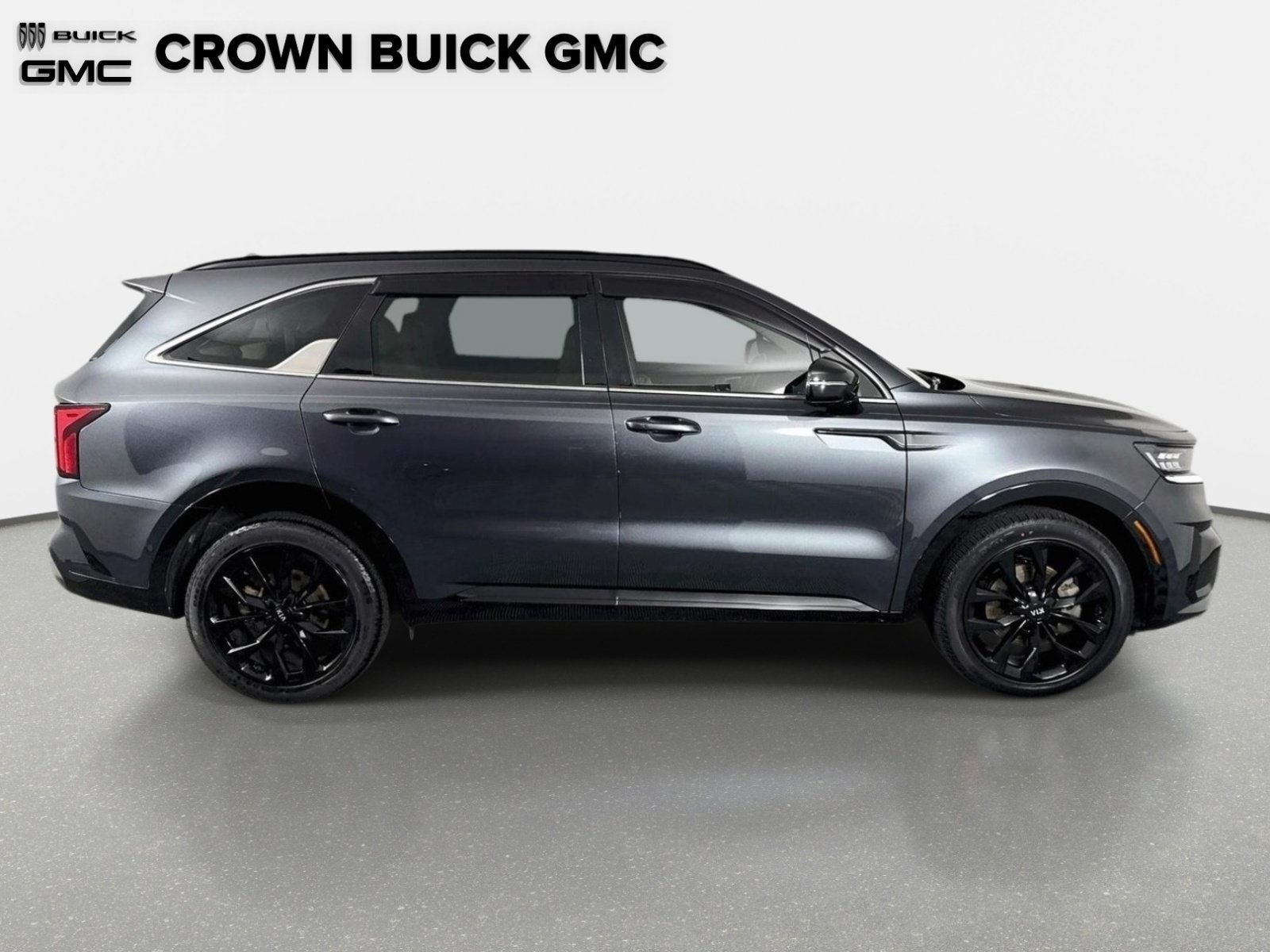 Used 2021 Gravity Gray Kia SX image 4