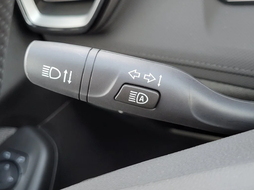 New 2026 Summit White Chevrolet LT image 28