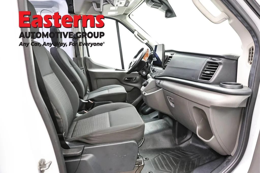 Used 2022 White Ford Base image 21