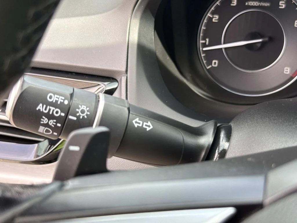 Used 2021  Acura Base image 41