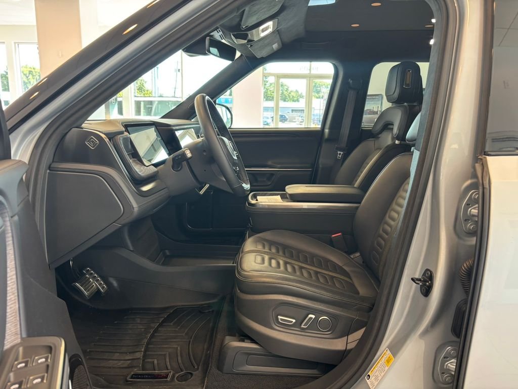 Used 2024 LA Silver Rivian Adventure image 13