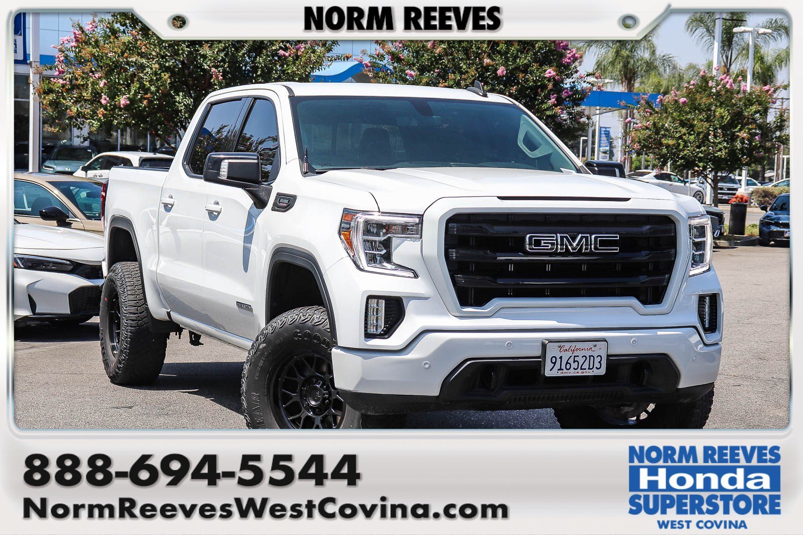 Used 2021 Summit White GMC Elevation image 1