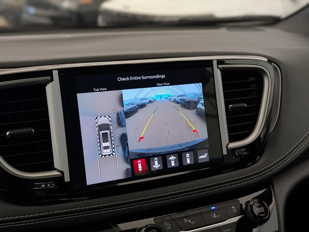 New 2027 Black Chrysler Select - - AWD - 3.6L Pentastar V6 - Adaptive Cruise Control - Blind Spot Monitor & More! image 22