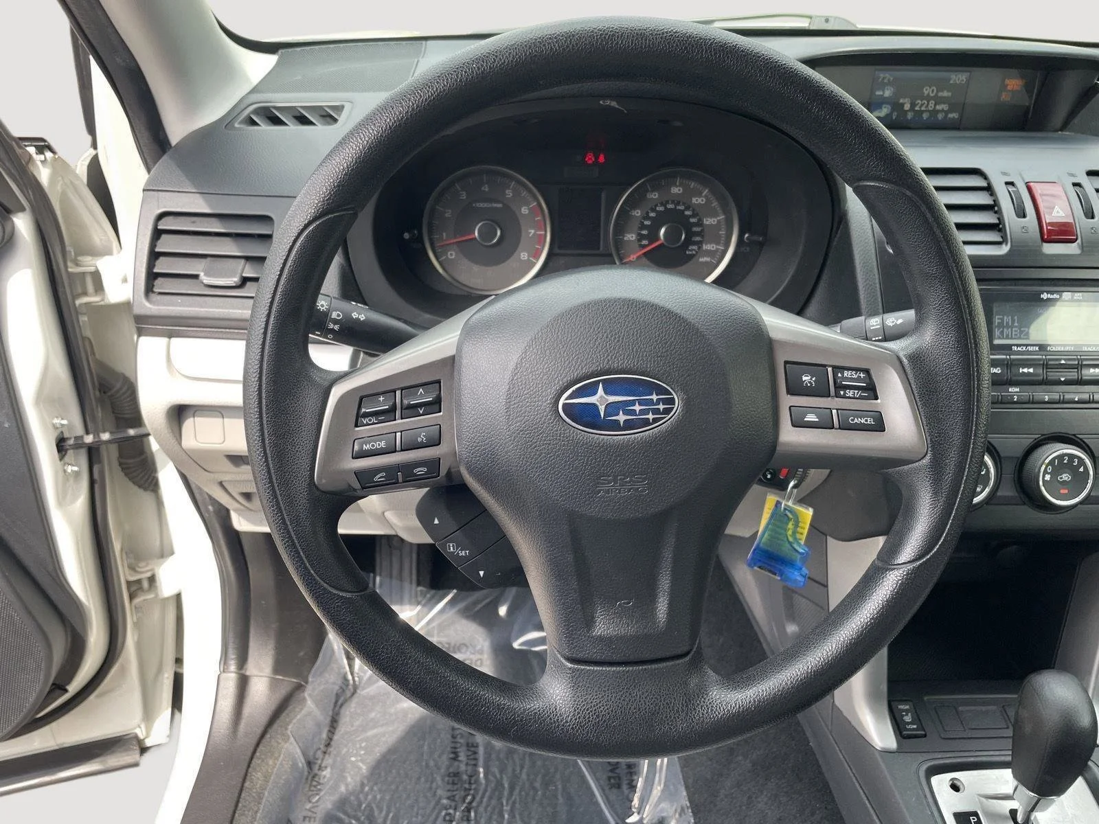 Used 2015 Satin White Pearl Subaru 2.5i Premium image 8