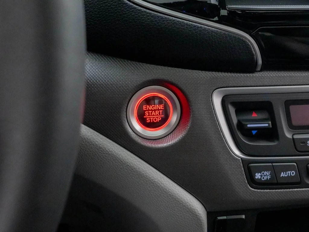 Certified Used 2025 White Honda RTL image 23