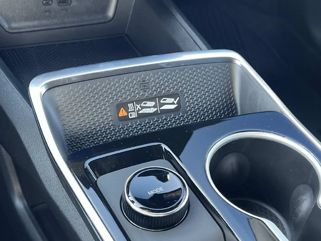 2027 Chevrolet Equinox LT - Photo 19