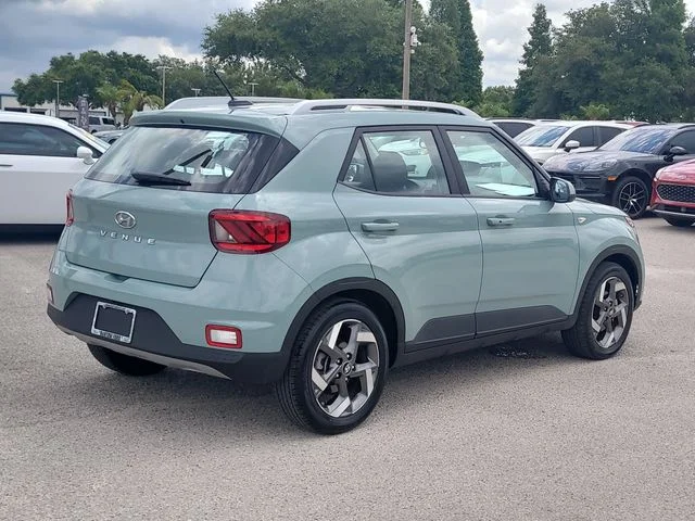 Used 2025 Green Hyundai SEL image 5