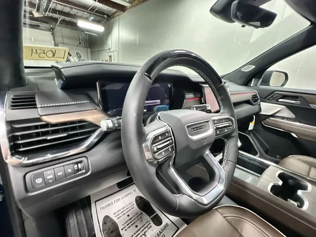 2027 GMC Acadia Denali Ultimate - Photo 10