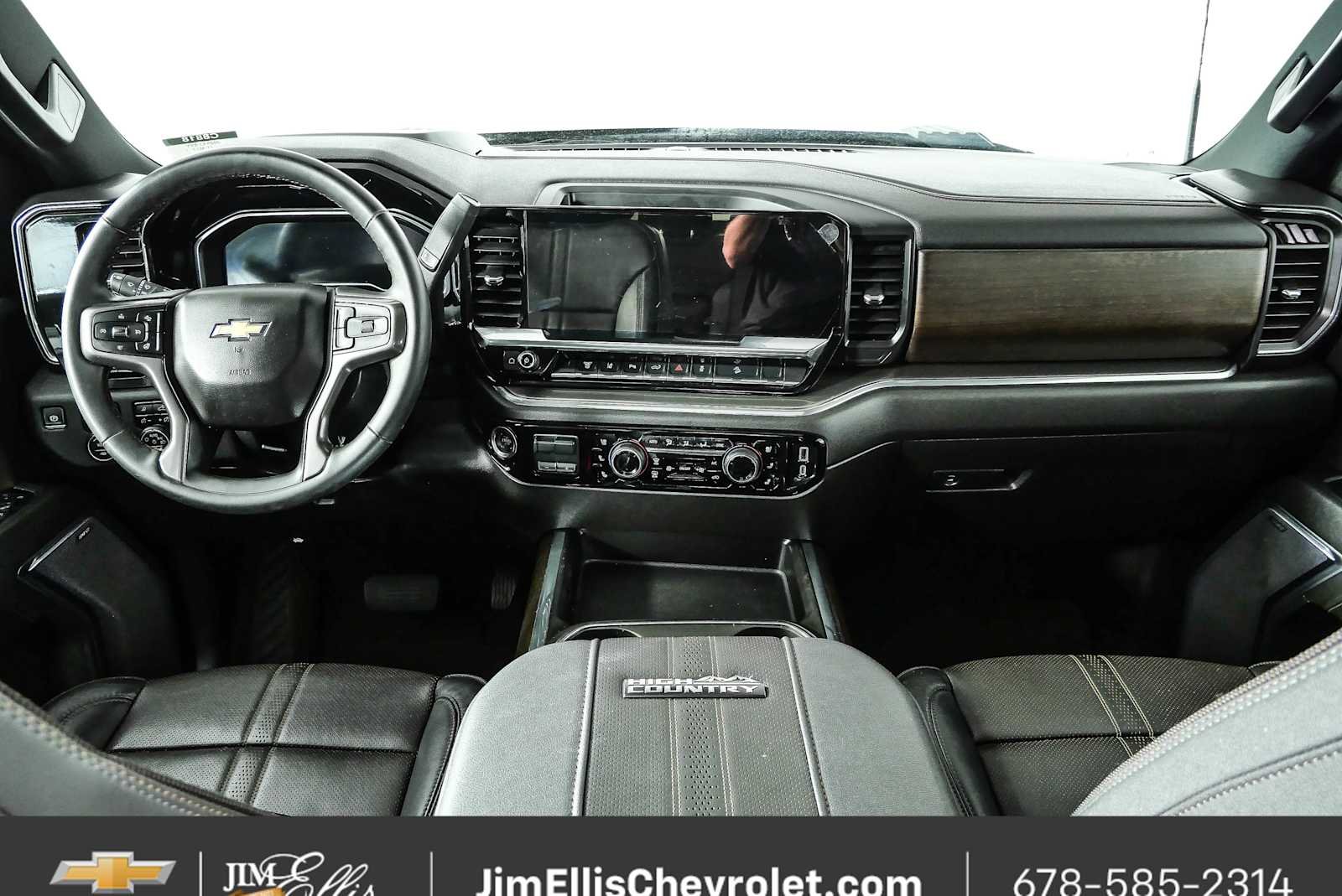 Used 2025 Black Chevrolet High Country image 20