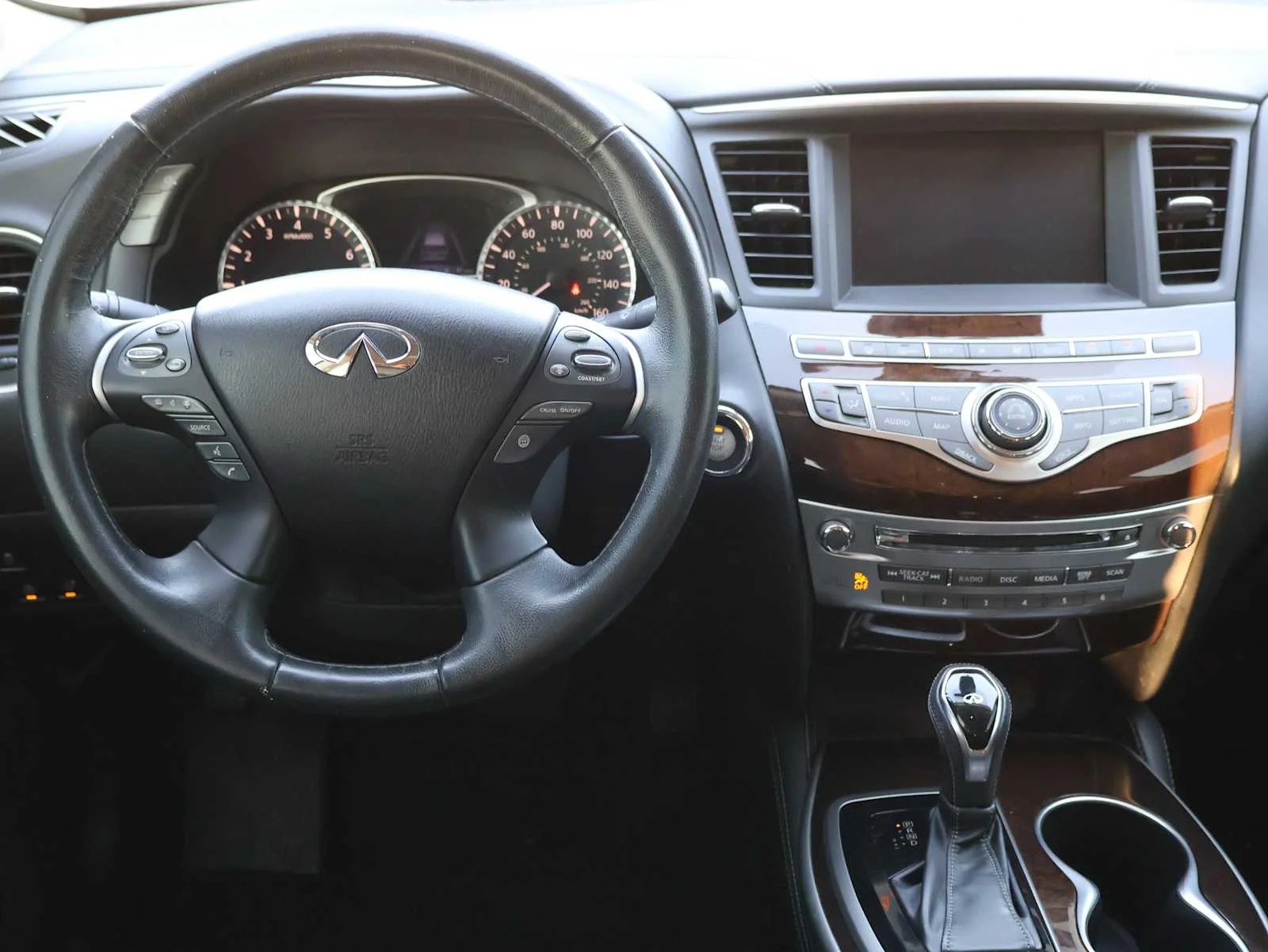 Used 2018 Liquid Platinum INFINITI  image 14