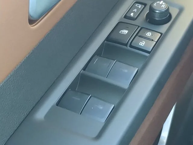 New 2026 Wind Chill Pearl Toyota 1794 Edition image 24