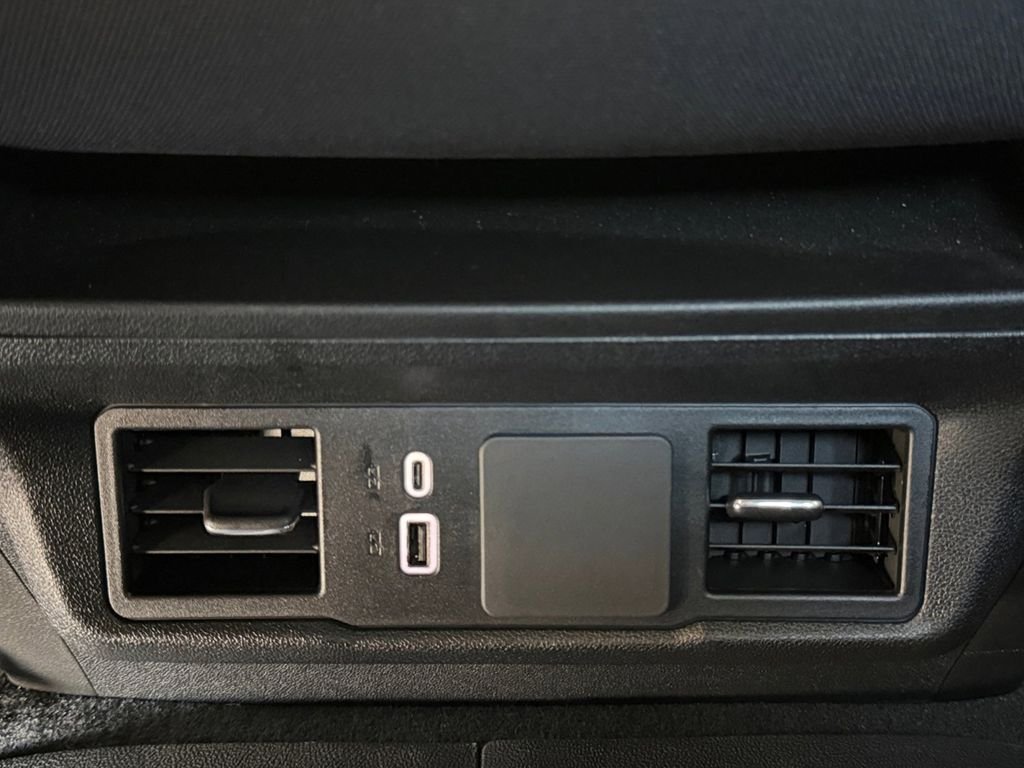 Used 2024 White Chevrolet Custom image 28