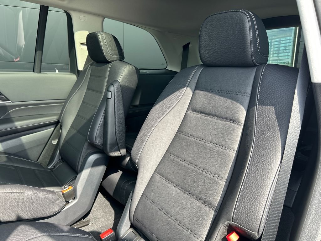New 2026 Polar White Mercedes-Benz GLS 450 image 25