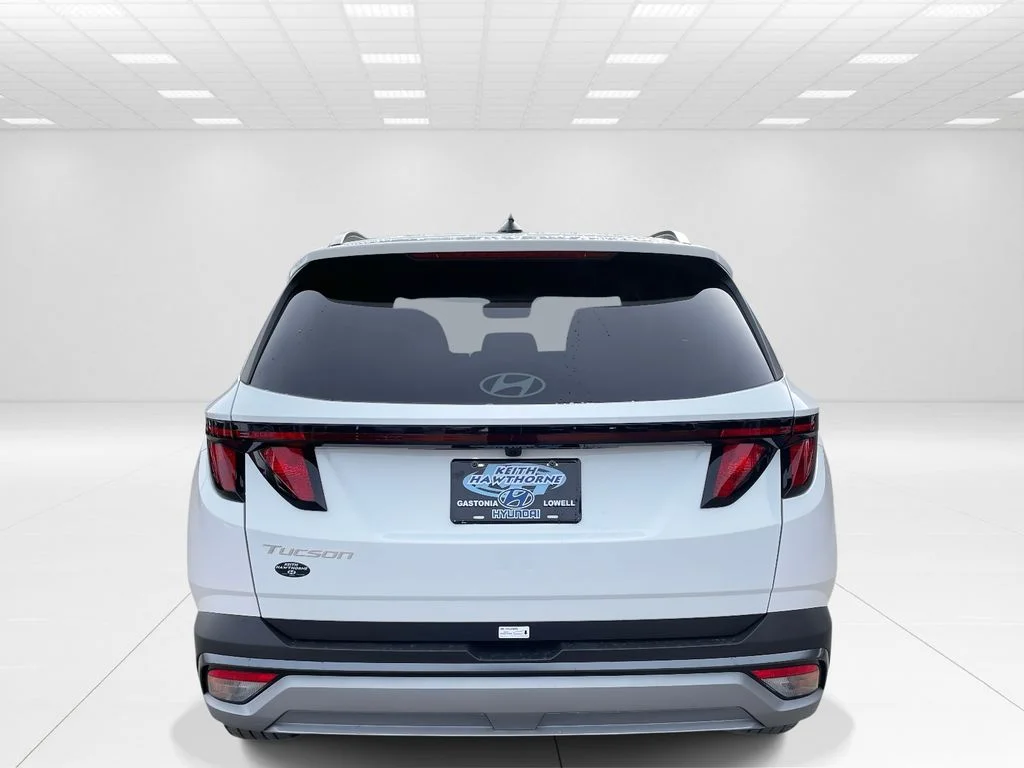 New 2026 White Hyundai SEL image 5