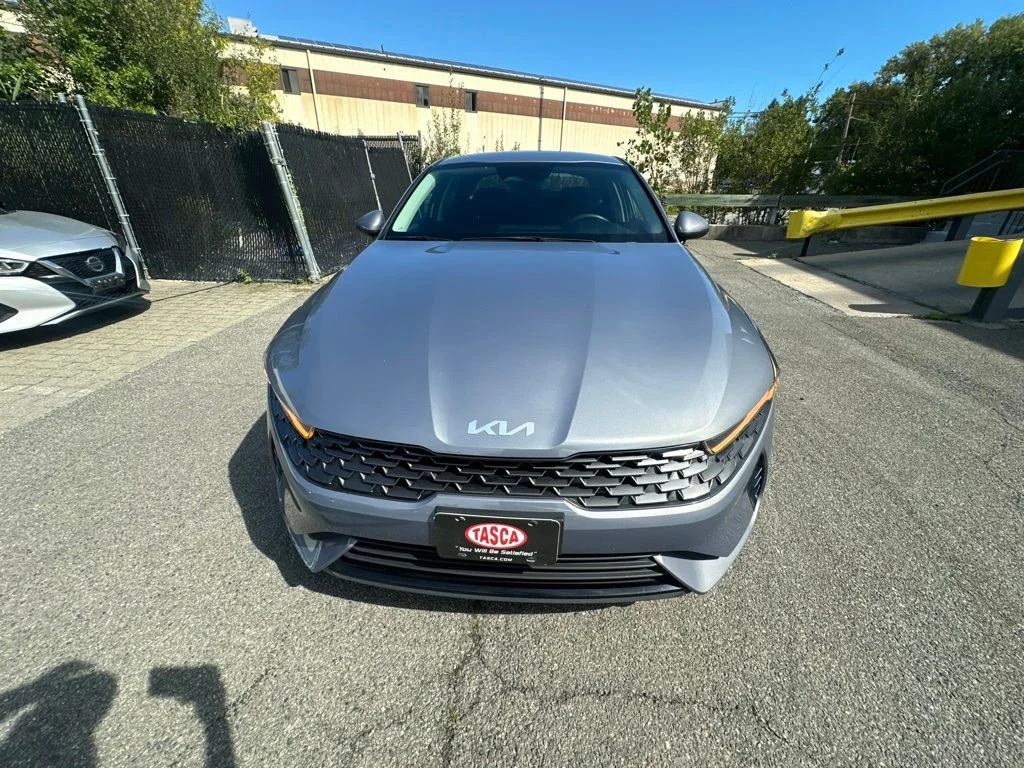 Used 2024 Silver Kia LXS image 7