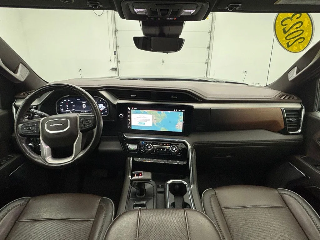 Used 2023 Silver GMC Denali image 4
