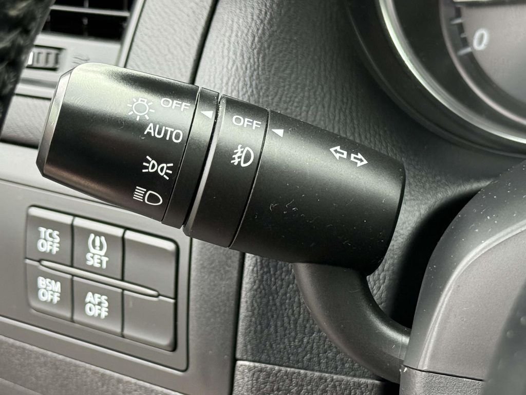 Used 2014 Blue Mazda Grand Touring image 25