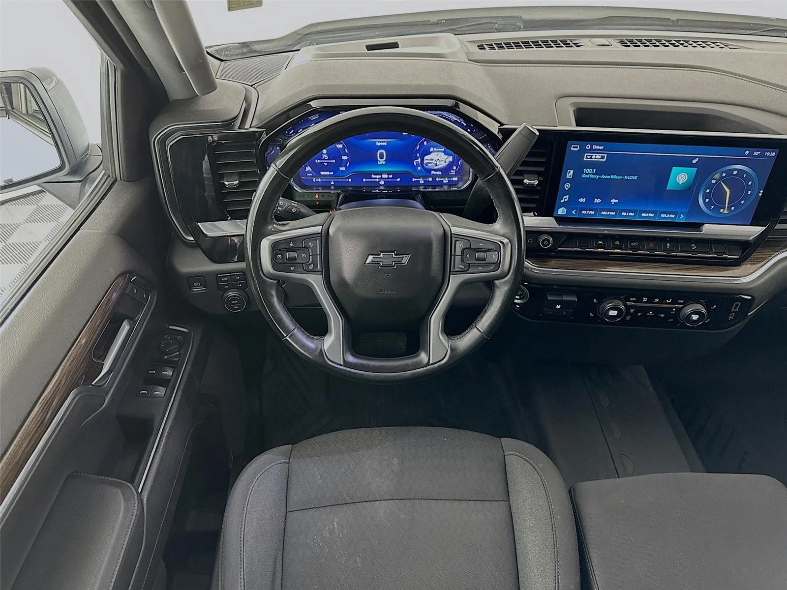 2023 Chevrolet Silverado 1500 RST - Photo 22