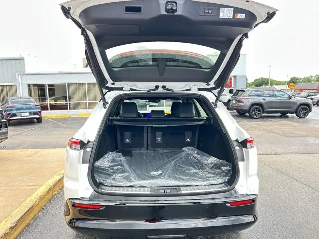New 2026 Oxygen White with Black roof <sup>1</sup> Toyota  Limited image 10