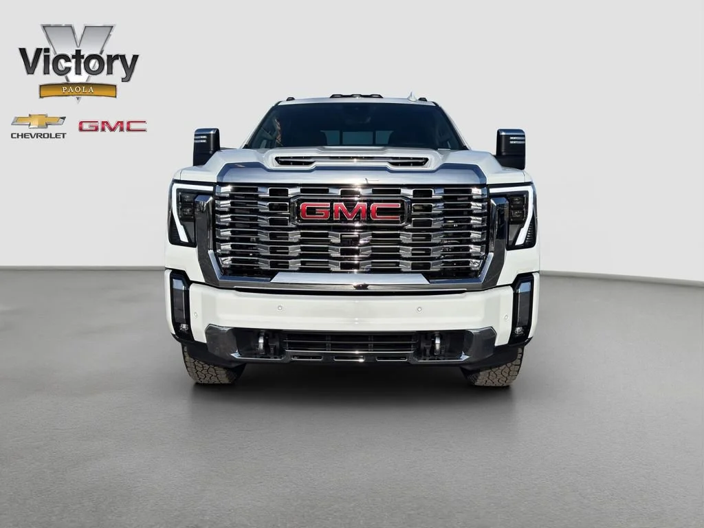 2026 GMC Sierra 2500HD Denali - Photo 2