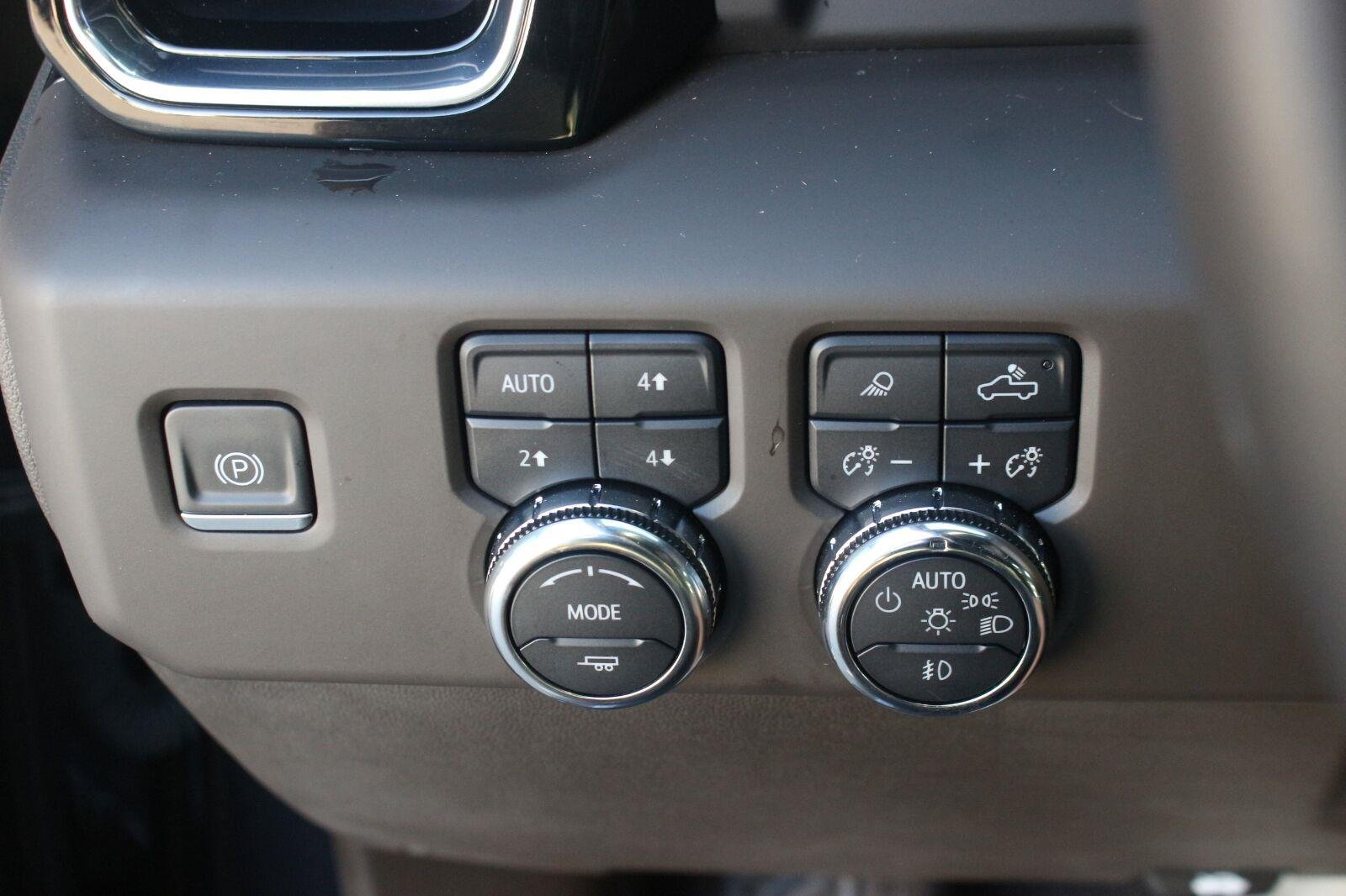 Used 2024 Titanium Rush Metallic GMC Denali image 31