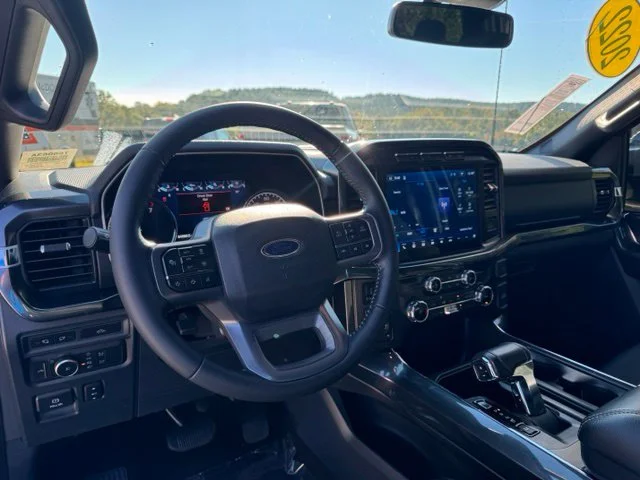 Used 2022 Black Ford XLT image 24