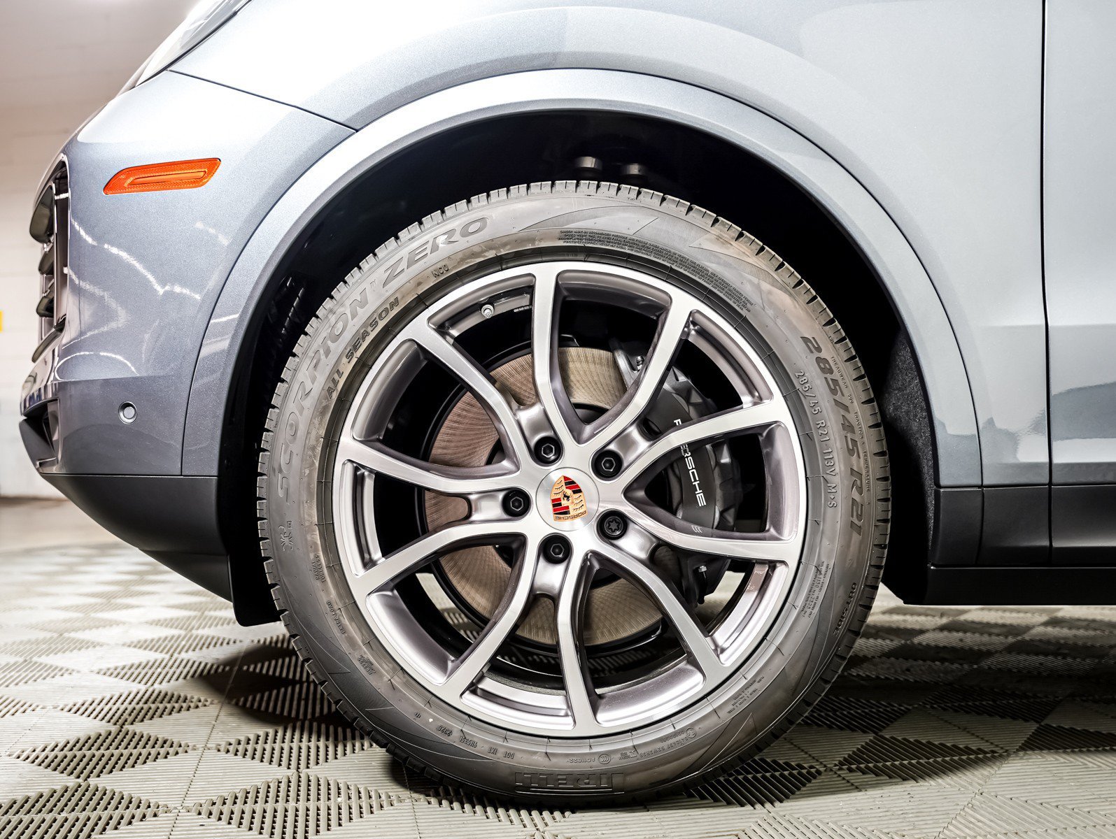 New 2026 VANADIUM GREY Porsche  image 15