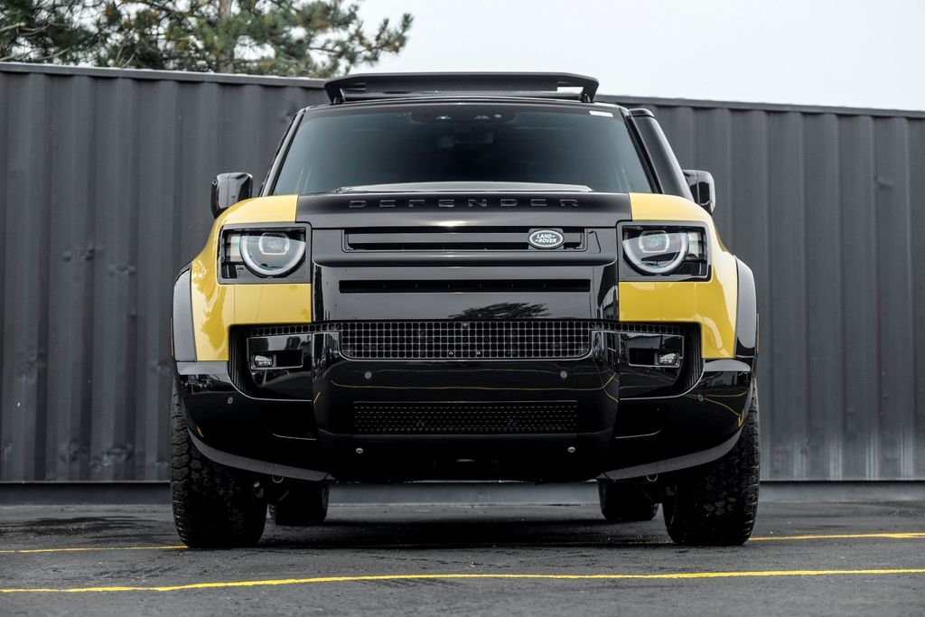 New 2026 Deep Sandglow Yellow Land Rover Trophy Edition image 5